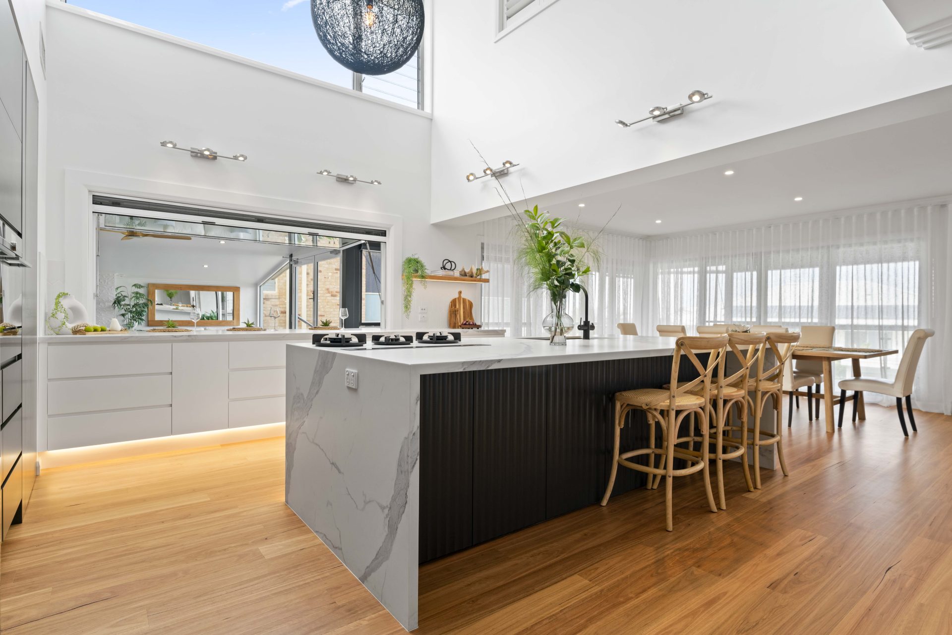 Scale meets Luxury Vogue Kitchens